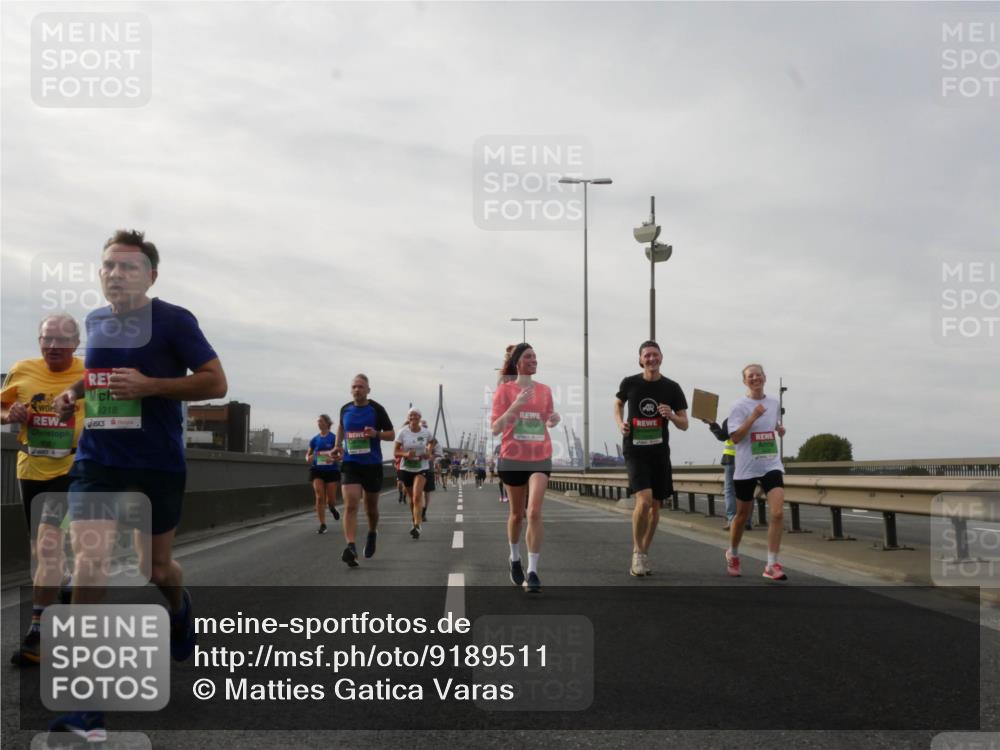 03.10.2025 - Köhlbrandbrückenlauf Matties Gatica Varas http://msf.ph/oto/9189511 03.10.2025 15:58:24 Position 3 3318 meine-sportfotos.de