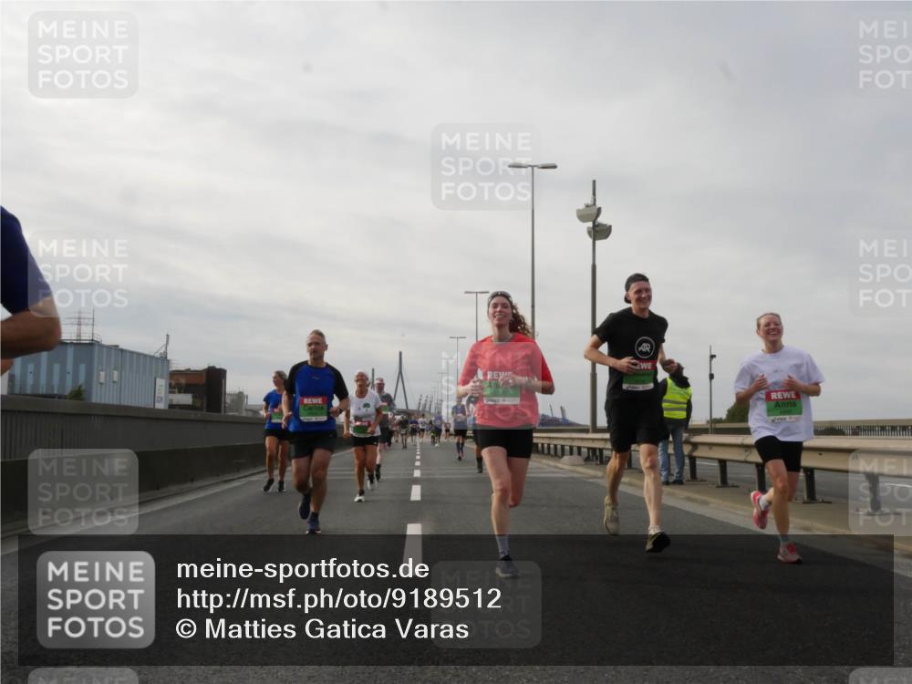 03.10.2025 - Köhlbrandbrückenlauf Matties Gatica Varas http://msf.ph/oto/9189512 03.10.2025 15:58:24 Position 3  meine-sportfotos.de