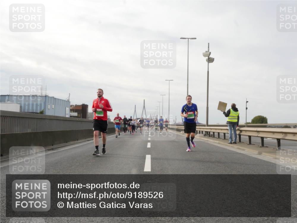 03.10.2025 - Köhlbrandbrückenlauf Matties Gatica Varas http://msf.ph/oto/9189526 03.10.2025 15:58:30 Position 3  meine-sportfotos.de