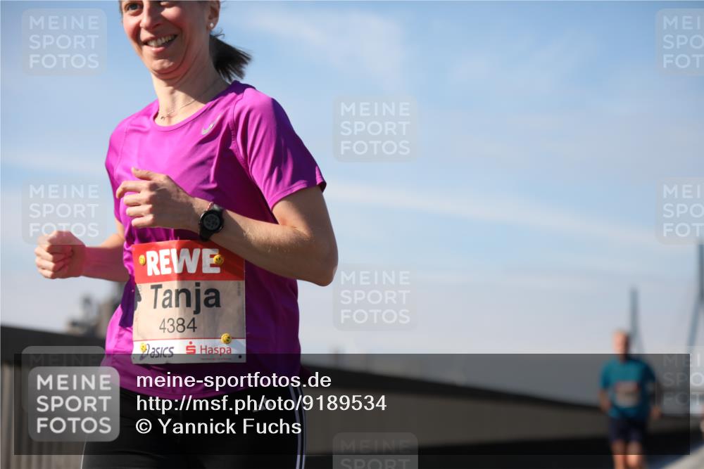 03.10.2025 - Köhlbrandbrückenlauf Yannick Fuchs http://msf.ph/oto/9189534 03.10.2025 11:49:06 Position 3 4384 meine-sportfotos.de