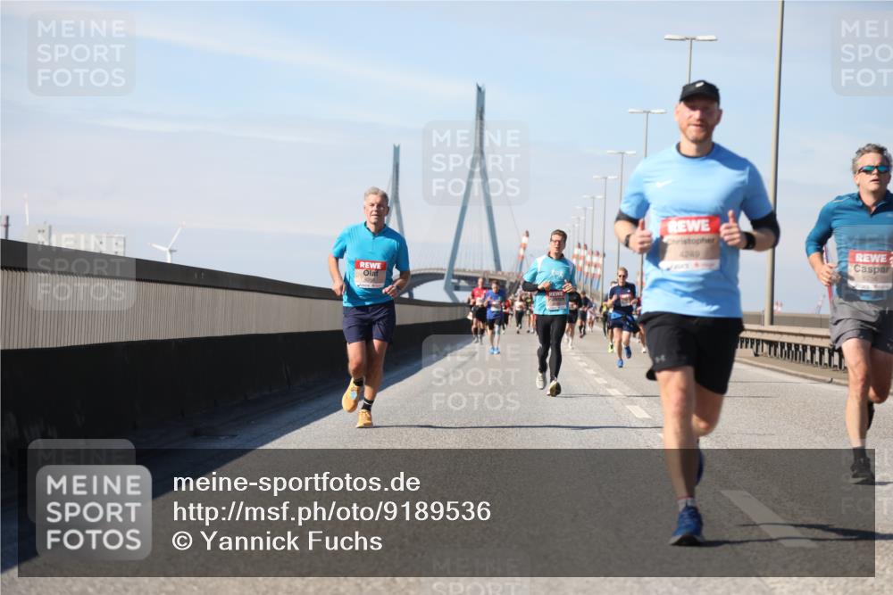 03.10.2025 - Köhlbrandbrückenlauf Yannick Fuchs http://msf.ph/oto/9189536 03.10.2025 11:49:06 Position 3 4249, 6256 meine-sportfotos.de