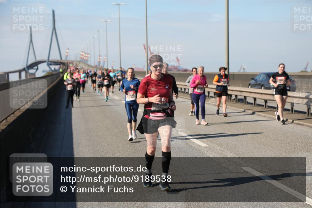 03.10.2025 - Köhlbrandbrückenlauf Yannick Fuchs http://msf.ph/oto/9189538 03.10.2025 12:09:19 Position 3  meine-sportfotos.de
