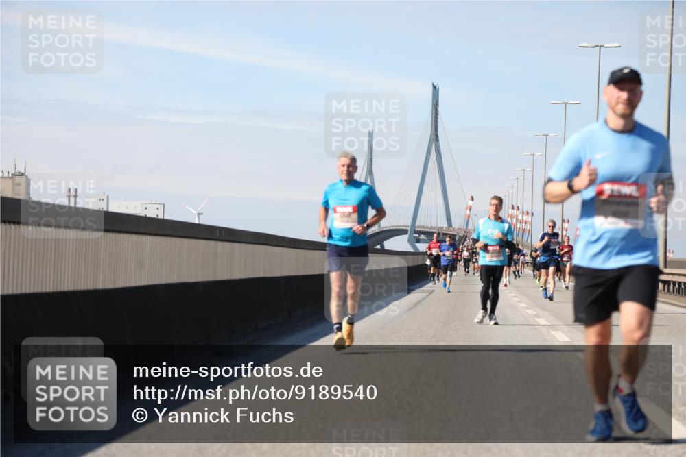 03.10.2025 - Köhlbrandbrückenlauf Yannick Fuchs http://msf.ph/oto/9189540 03.10.2025 11:49:06 Position 3  meine-sportfotos.de