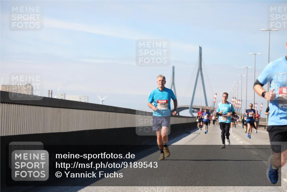 03.10.2025 - Köhlbrandbrückenlauf Yannick Fuchs http://msf.ph/oto/9189543 03.10.2025 11:49:06 Position 3 4288 meine-sportfotos.de