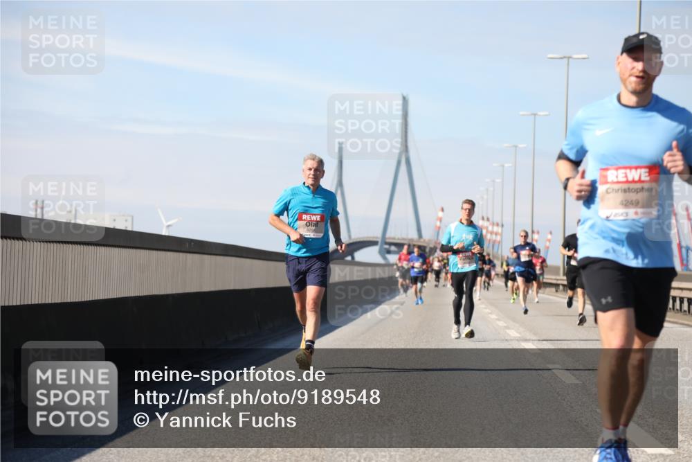 03.10.2025 - Köhlbrandbrückenlauf Yannick Fuchs http://msf.ph/oto/9189548 03.10.2025 11:49:07 Position 3 4288, 4249 meine-sportfotos.de