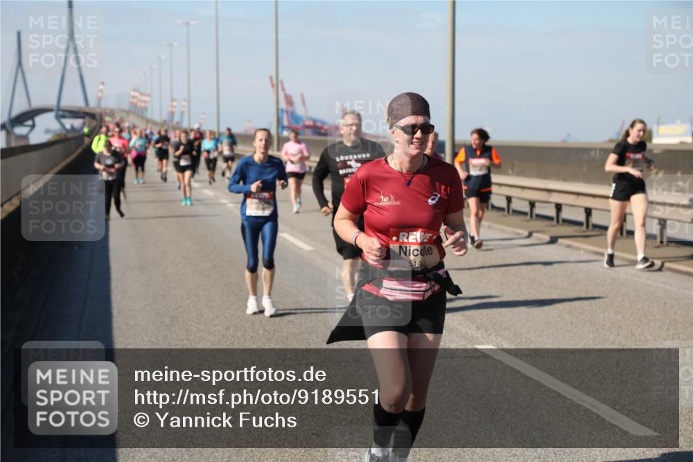 03.10.2025 - Köhlbrandbrückenlauf Yannick Fuchs http://msf.ph/oto/9189551 03.10.2025 12:09:20 Position 3 5140 meine-sportfotos.de