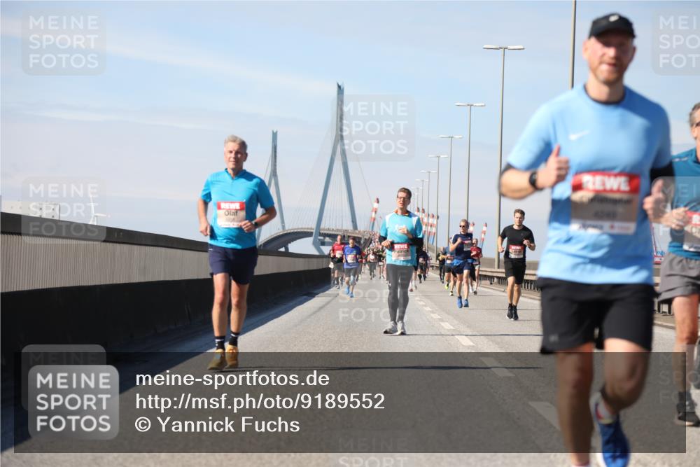 03.10.2025 - Köhlbrandbrückenlauf Yannick Fuchs http://msf.ph/oto/9189552 03.10.2025 11:49:07 Position 3 12 meine-sportfotos.de