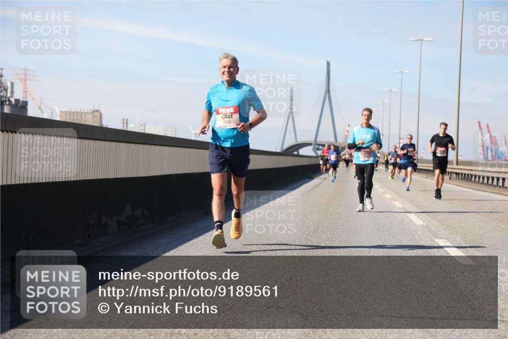03.10.2025 - Köhlbrandbrückenlauf Yannick Fuchs http://msf.ph/oto/9189561 03.10.2025 11:49:08 Position 3 4288 meine-sportfotos.de
