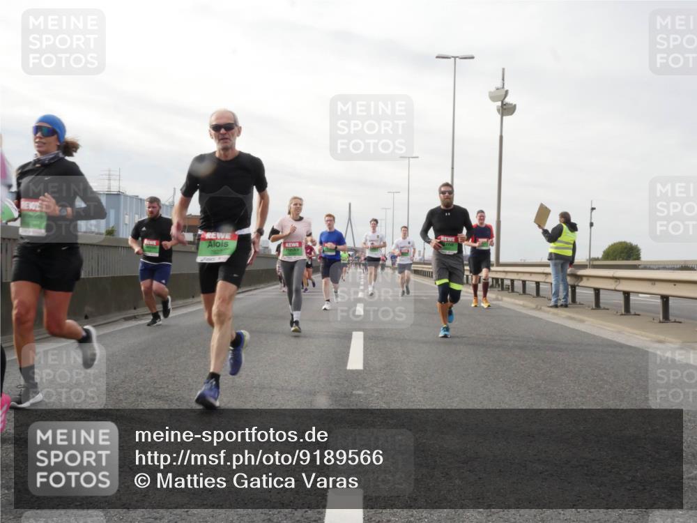 03.10.2025 - Köhlbrandbrückenlauf Matties Gatica Varas http://msf.ph/oto/9189566 03.10.2025 15:58:39 Position 3  meine-sportfotos.de