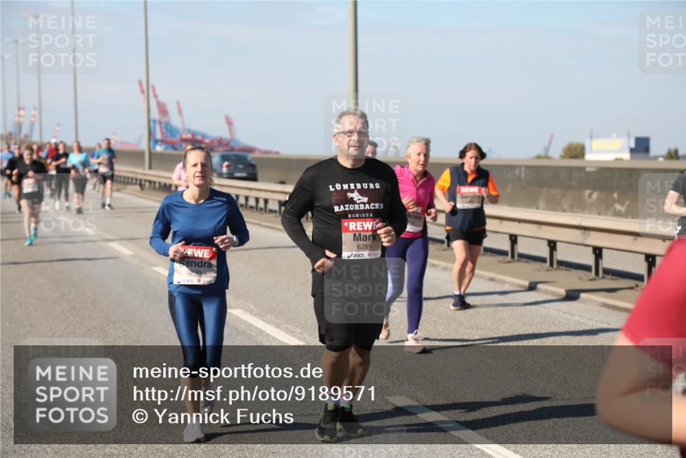 03.10.2025 - Köhlbrandbrückenlauf Yannick Fuchs http://msf.ph/oto/9189571 03.10.2025 12:09:21 Position 3 6290, 6289 meine-sportfotos.de
