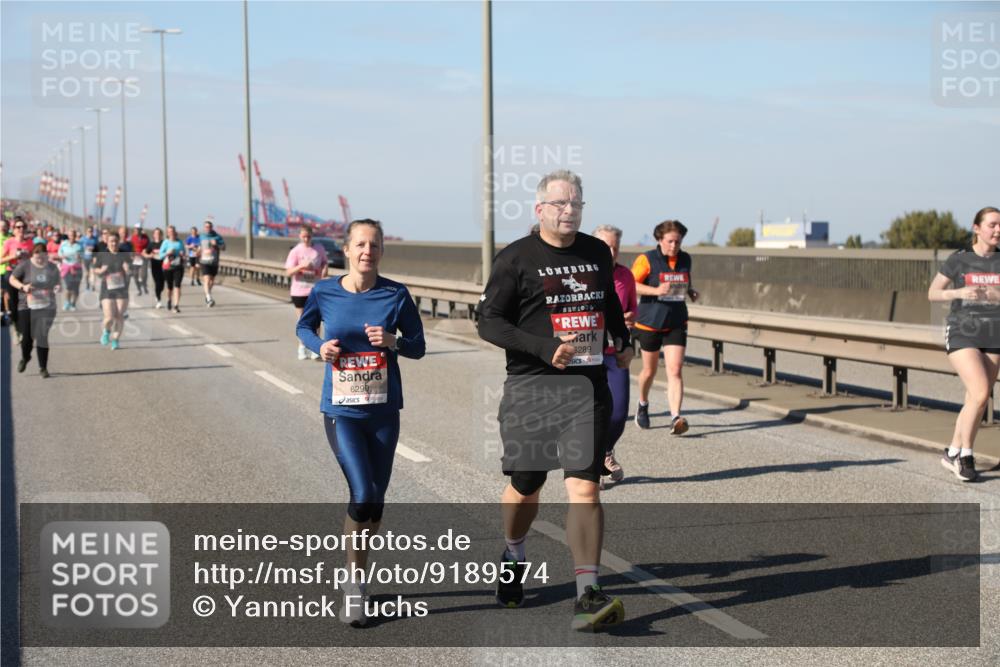 03.10.2025 - Köhlbrandbrückenlauf Yannick Fuchs http://msf.ph/oto/9189574 03.10.2025 12:09:21 Position 3 6290, 6289 meine-sportfotos.de