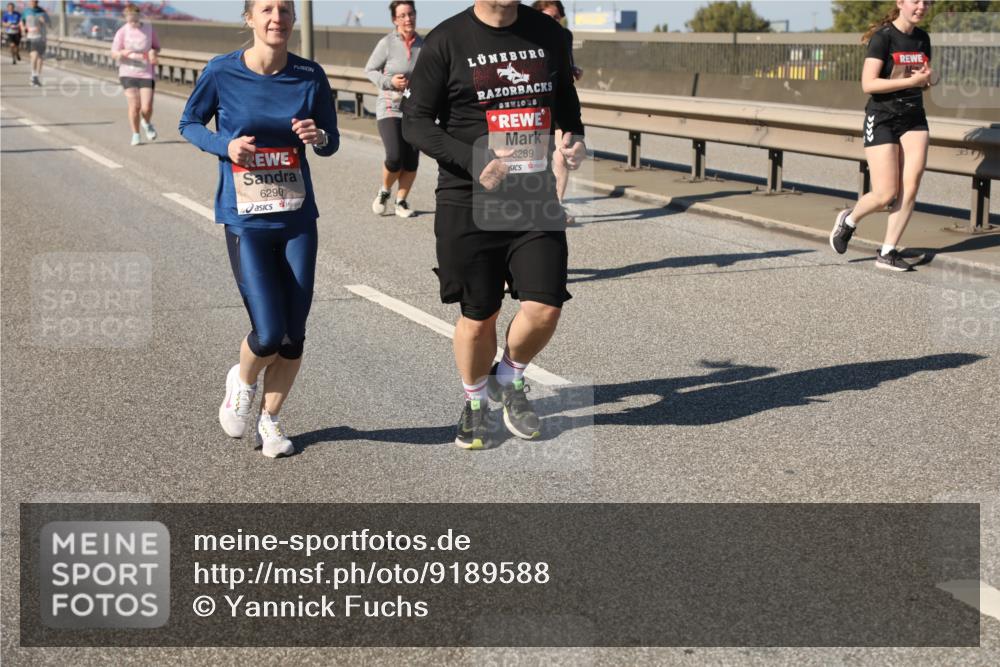 03.10.2025 - Köhlbrandbrückenlauf Yannick Fuchs http://msf.ph/oto/9189588 03.10.2025 12:09:22 Position 3 6290, 6289 meine-sportfotos.de