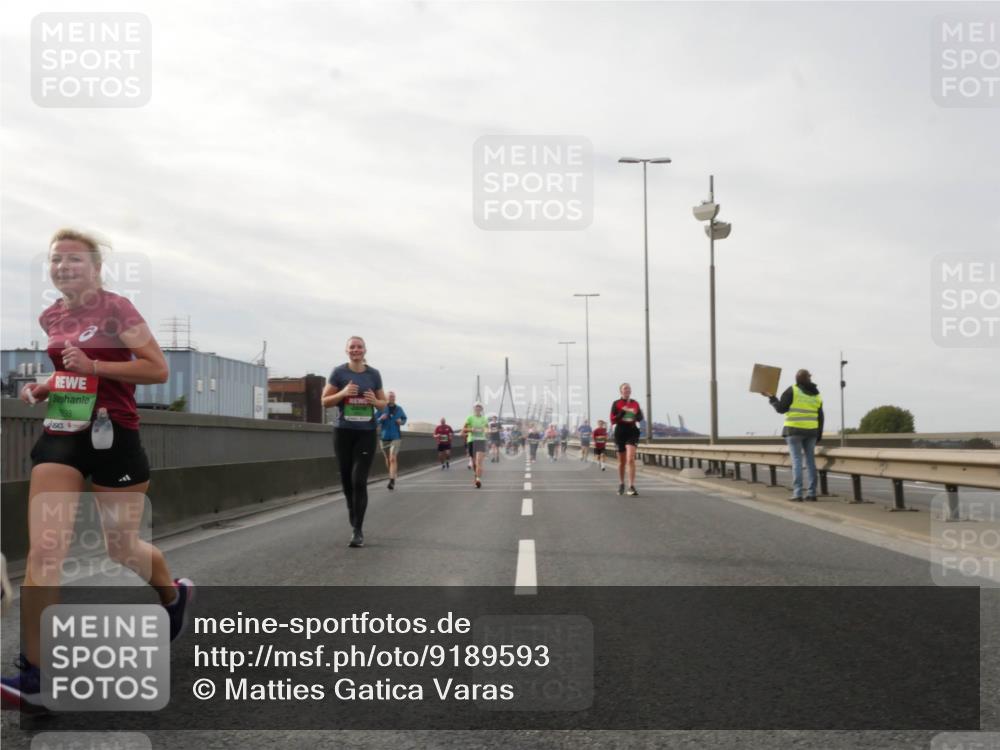03.10.2025 - Köhlbrandbrückenlauf Matties Gatica Varas http://msf.ph/oto/9189593 03.10.2025 15:58:45 Position 3 7893 meine-sportfotos.de