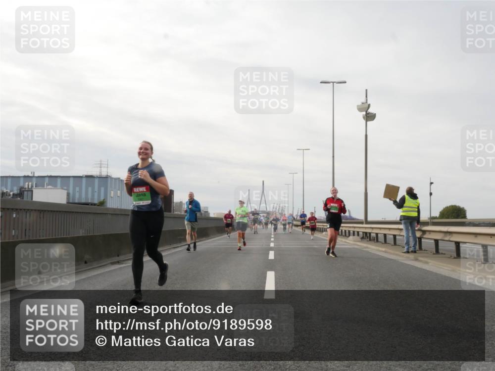 03.10.2025 - Köhlbrandbrückenlauf Matties Gatica Varas http://msf.ph/oto/9189598 03.10.2025 15:58:46 Position 3  meine-sportfotos.de
