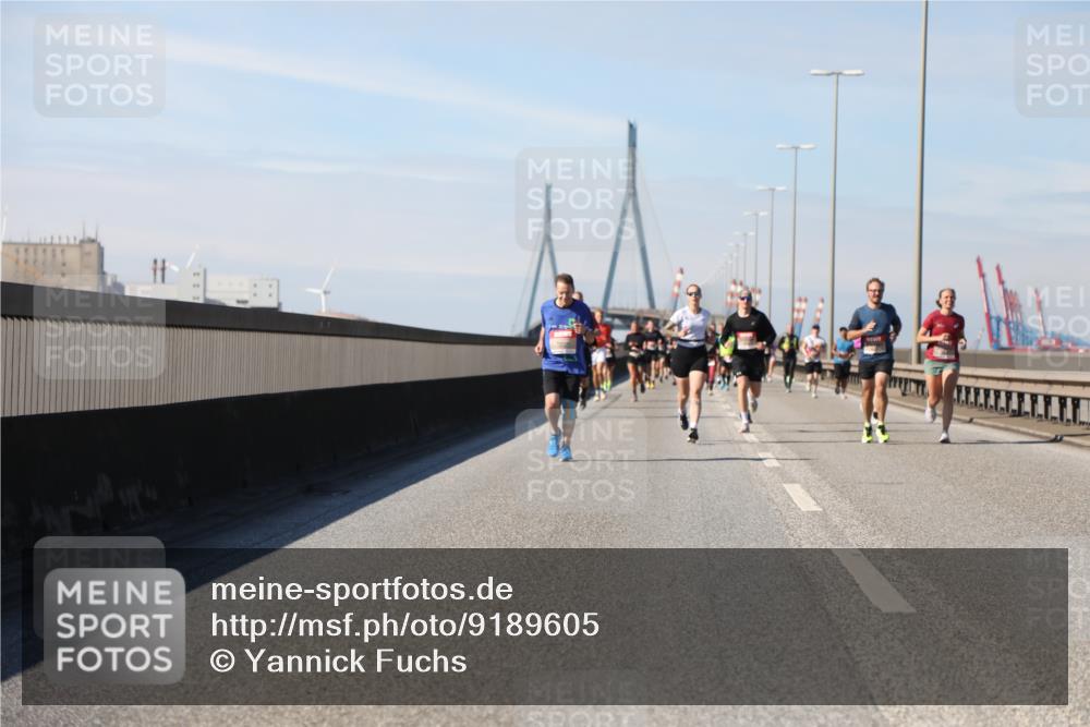03.10.2025 - Köhlbrandbrückenlauf Yannick Fuchs http://msf.ph/oto/9189605 03.10.2025 11:49:16 Position 3  meine-sportfotos.de