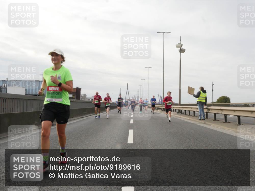 03.10.2025 - Köhlbrandbrückenlauf Matties Gatica Varas http://msf.ph/oto/9189616 03.10.2025 15:58:50 Position 3 9614 meine-sportfotos.de