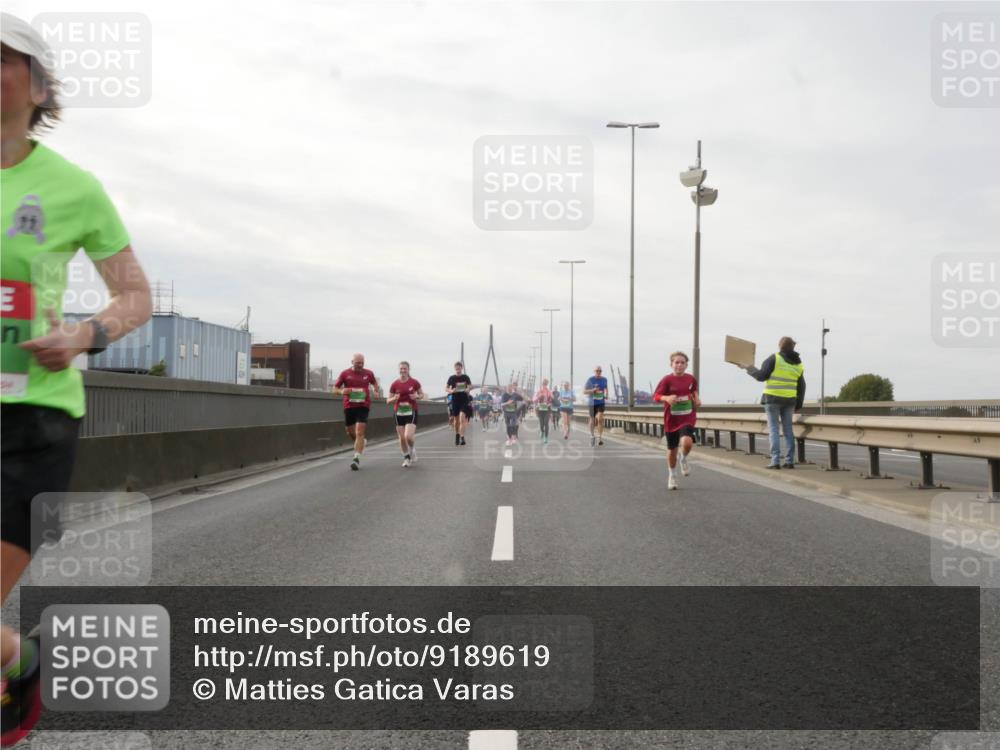 03.10.2025 - Köhlbrandbrückenlauf Matties Gatica Varas http://msf.ph/oto/9189619 03.10.2025 15:58:50 Position 3 11 meine-sportfotos.de