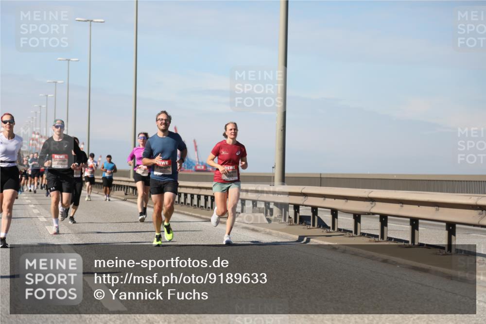 03.10.2025 - Köhlbrandbrückenlauf Yannick Fuchs http://msf.ph/oto/9189633 03.10.2025 11:49:19 Position 3 4494 meine-sportfotos.de