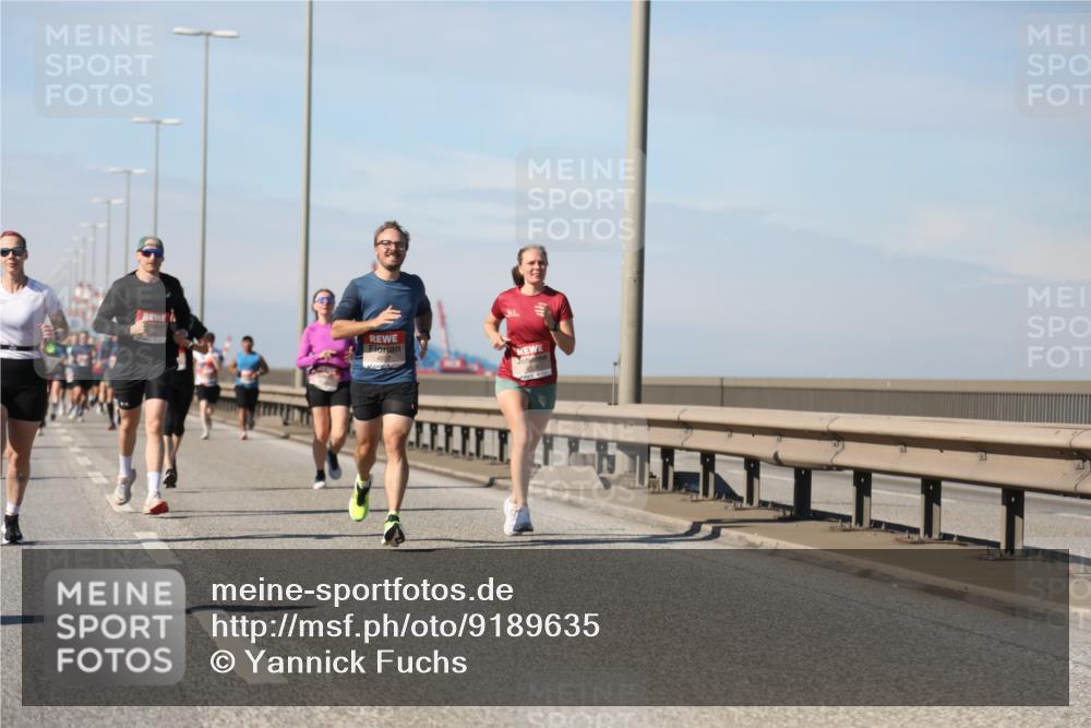 03.10.2025 - Köhlbrandbrückenlauf Yannick Fuchs http://msf.ph/oto/9189635 03.10.2025 11:49:19 Position 3  meine-sportfotos.de