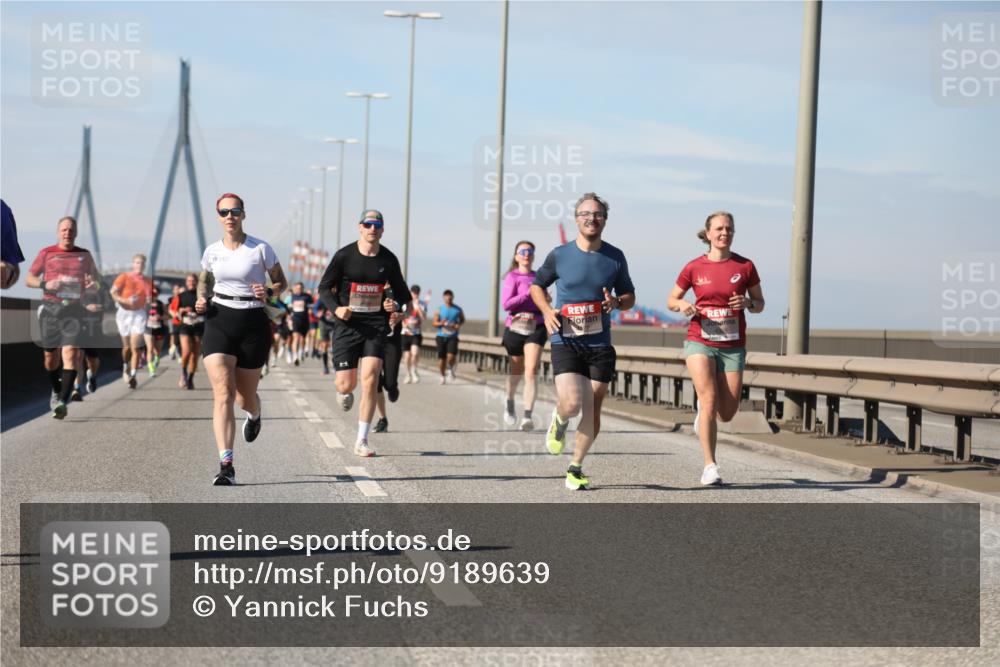 03.10.2025 - Köhlbrandbrückenlauf Yannick Fuchs http://msf.ph/oto/9189639 03.10.2025 11:49:19 Position 3  meine-sportfotos.de