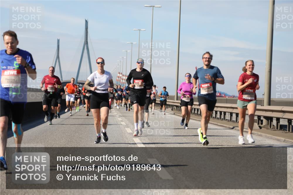 03.10.2025 - Köhlbrandbrückenlauf Yannick Fuchs http://msf.ph/oto/9189643 03.10.2025 11:49:20 Position 3 6720 meine-sportfotos.de
