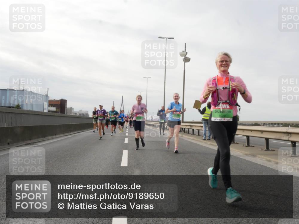 03.10.2025 - Köhlbrandbrückenlauf Matties Gatica Varas http://msf.ph/oto/9189650 03.10.2025 15:58:57 Position 3 8028 meine-sportfotos.de
