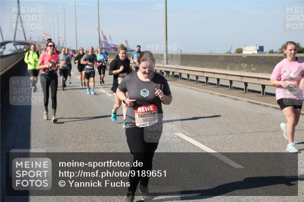 03.10.2025 - Köhlbrandbrückenlauf Yannick Fuchs http://msf.ph/oto/9189651 03.10.2025 12:09:28 Position 3 5407, 5876 meine-sportfotos.de