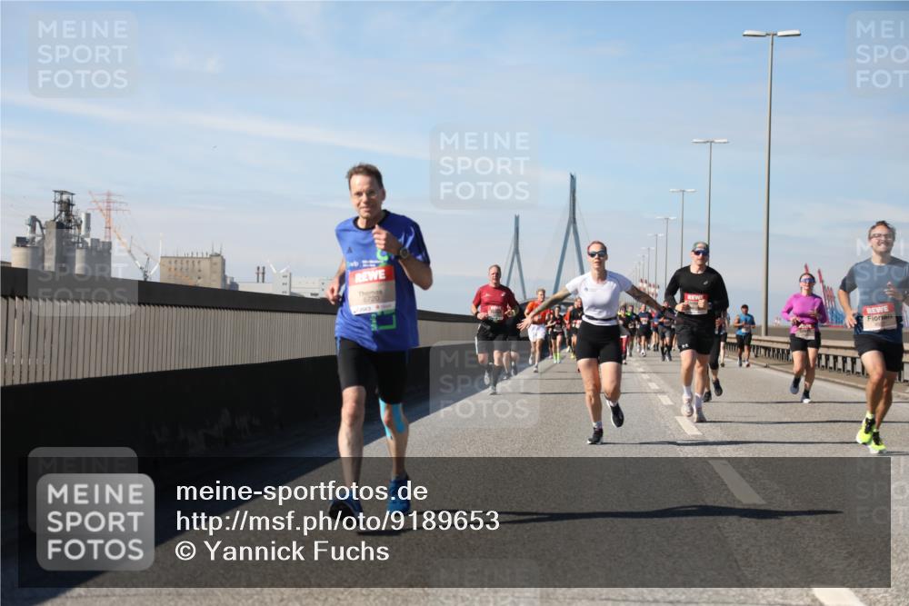 03.10.2025 - Köhlbrandbrückenlauf Yannick Fuchs http://msf.ph/oto/9189653 03.10.2025 11:49:20 Position 3 6720 meine-sportfotos.de
