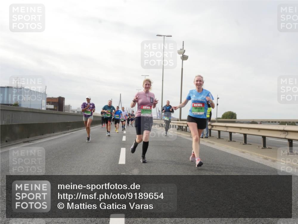 03.10.2025 - Köhlbrandbrückenlauf Matties Gatica Varas http://msf.ph/oto/9189654 03.10.2025 15:58:58 Position 3  meine-sportfotos.de