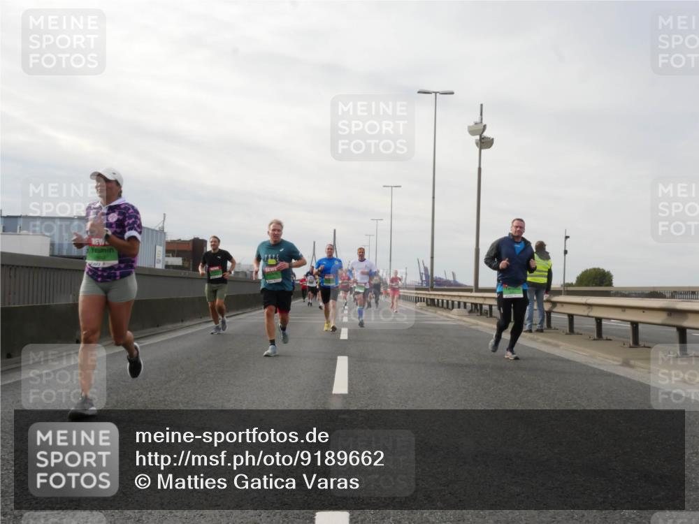 03.10.2025 - Köhlbrandbrückenlauf Matties Gatica Varas http://msf.ph/oto/9189662 03.10.2025 15:59:00 Position 3  meine-sportfotos.de