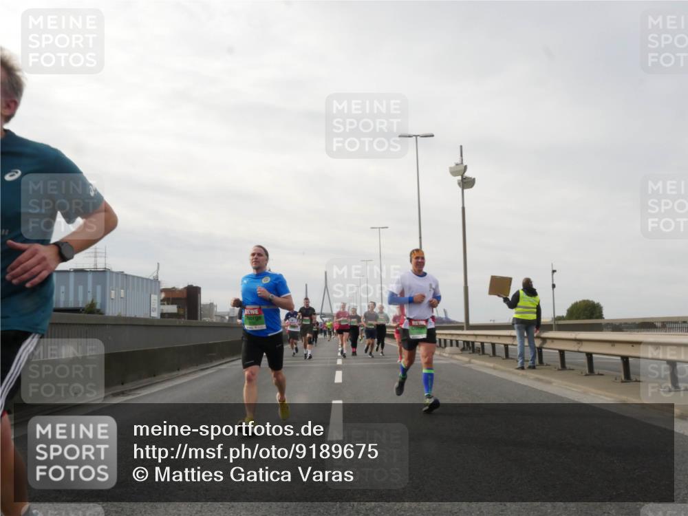 03.10.2025 - Köhlbrandbrückenlauf Matties Gatica Varas http://msf.ph/oto/9189675 03.10.2025 15:59:03 Position 3  meine-sportfotos.de