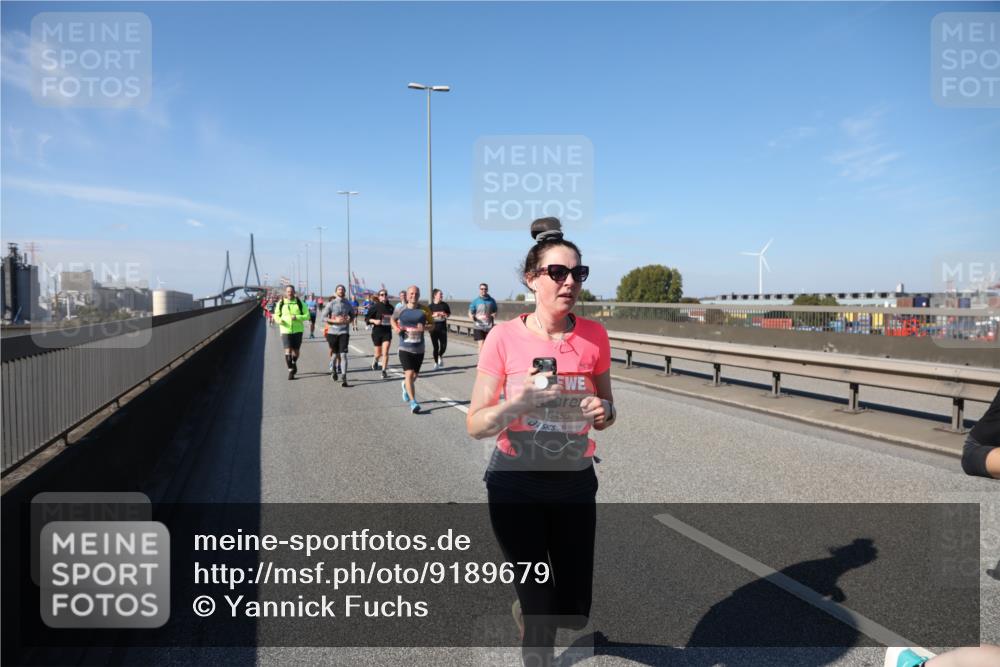03.10.2025 - Köhlbrandbrückenlauf Yannick Fuchs http://msf.ph/oto/9189679 03.10.2025 12:09:32 Position 3 6455 meine-sportfotos.de