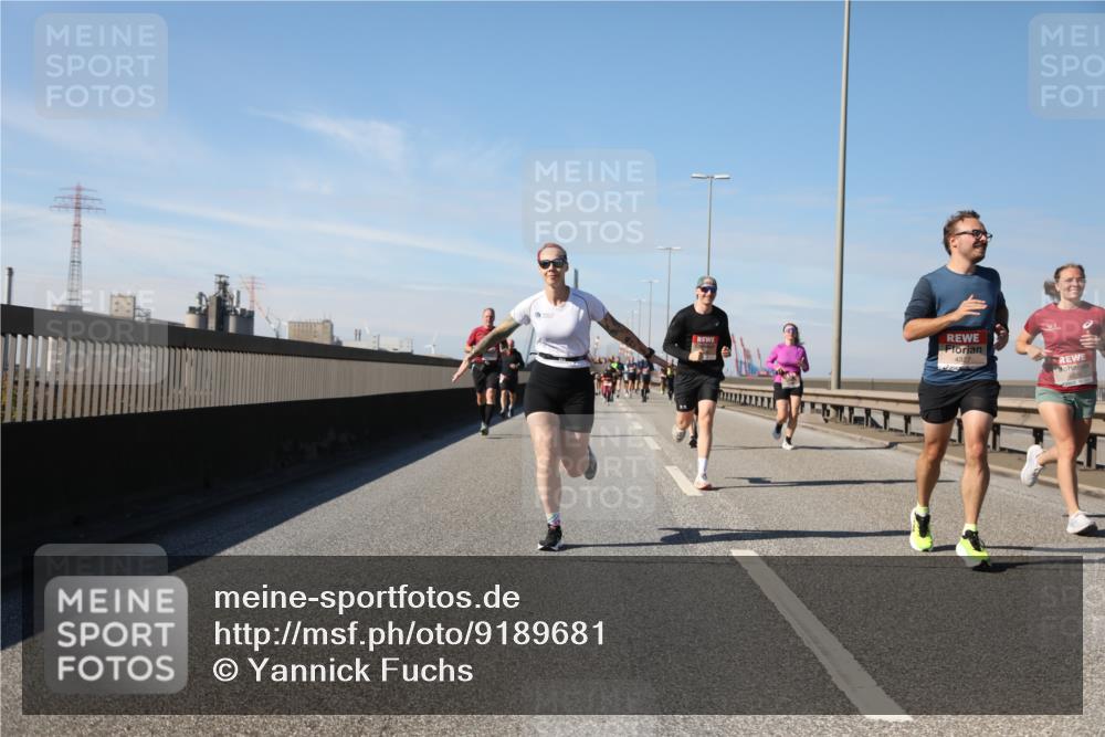 03.10.2025 - Köhlbrandbrückenlauf Yannick Fuchs http://msf.ph/oto/9189681 03.10.2025 11:49:22 Position 3 4327 meine-sportfotos.de