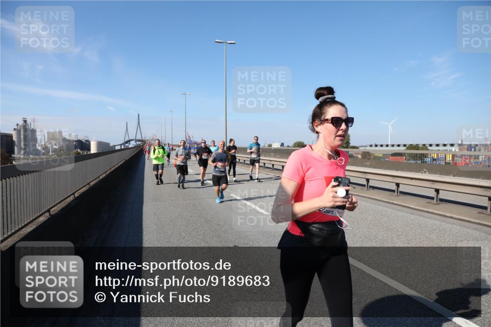 03.10.2025 - Köhlbrandbrückenlauf Yannick Fuchs http://msf.ph/oto/9189683 03.10.2025 12:09:32 Position 3  meine-sportfotos.de