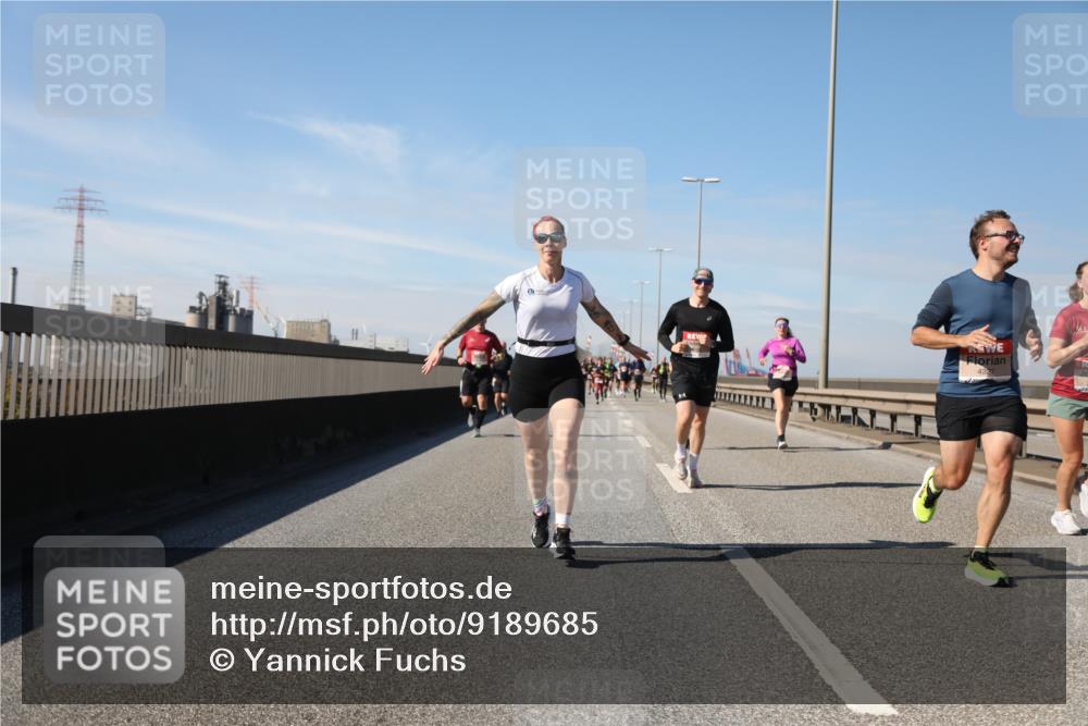 03.10.2025 - Köhlbrandbrückenlauf Yannick Fuchs http://msf.ph/oto/9189685 03.10.2025 11:49:22 Position 3  meine-sportfotos.de