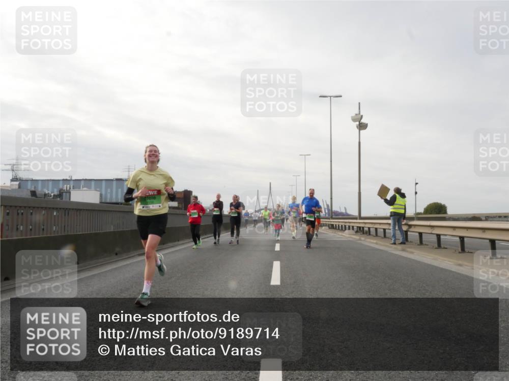 03.10.2025 - Köhlbrandbrückenlauf Matties Gatica Varas http://msf.ph/oto/9189714 03.10.2025 15:59:11 Position 3  meine-sportfotos.de