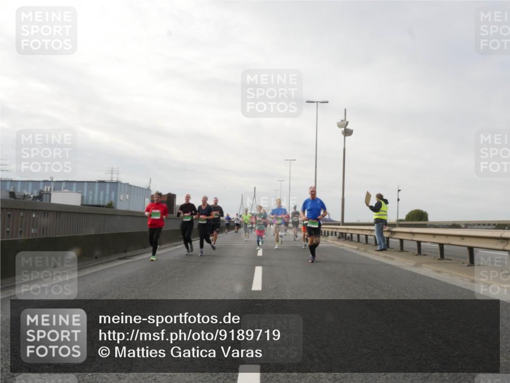 03.10.2025 - Köhlbrandbrückenlauf Matties Gatica Varas http://msf.ph/oto/9189719 03.10.2025 15:59:12 Position 3  meine-sportfotos.de