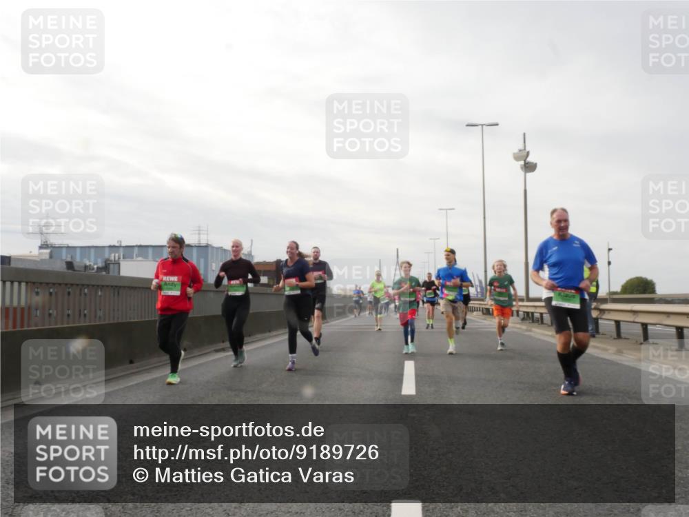 03.10.2025 - Köhlbrandbrückenlauf Matties Gatica Varas http://msf.ph/oto/9189726 03.10.2025 15:59:14 Position 3  meine-sportfotos.de