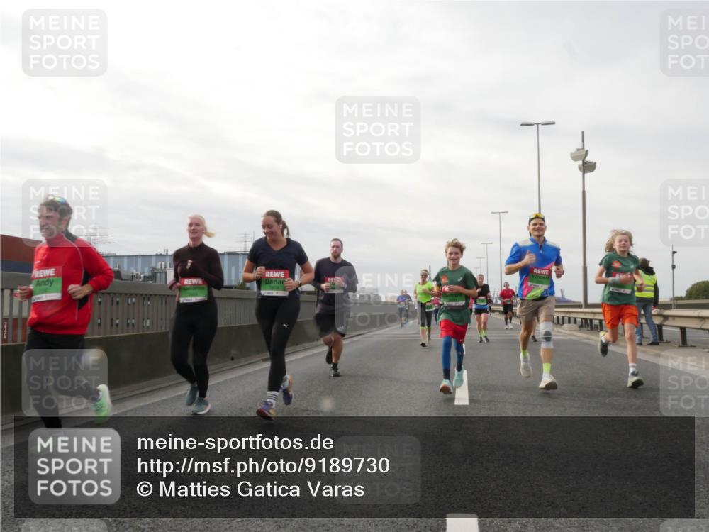 03.10.2025 - Köhlbrandbrückenlauf Matties Gatica Varas http://msf.ph/oto/9189730 03.10.2025 15:59:15 Position 3  meine-sportfotos.de