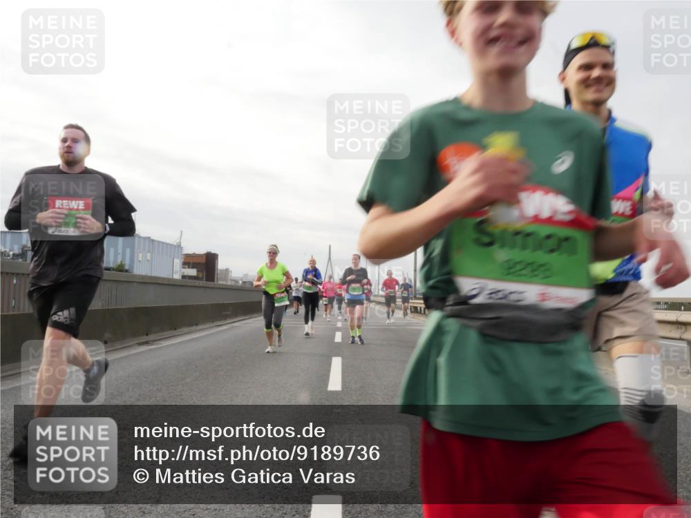 03.10.2025 - Köhlbrandbrückenlauf Matties Gatica Varas http://msf.ph/oto/9189736 03.10.2025 15:59:16 Position 3  meine-sportfotos.de