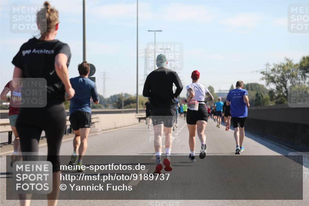 03.10.2025 - Köhlbrandbrückenlauf Yannick Fuchs http://msf.ph/oto/9189737 03.10.2025 11:49:29 Position 3 20 meine-sportfotos.de