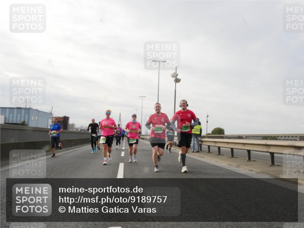 03.10.2025 - Köhlbrandbrückenlauf Matties Gatica Varas http://msf.ph/oto/9189757 03.10.2025 15:59:20 Position 3  meine-sportfotos.de