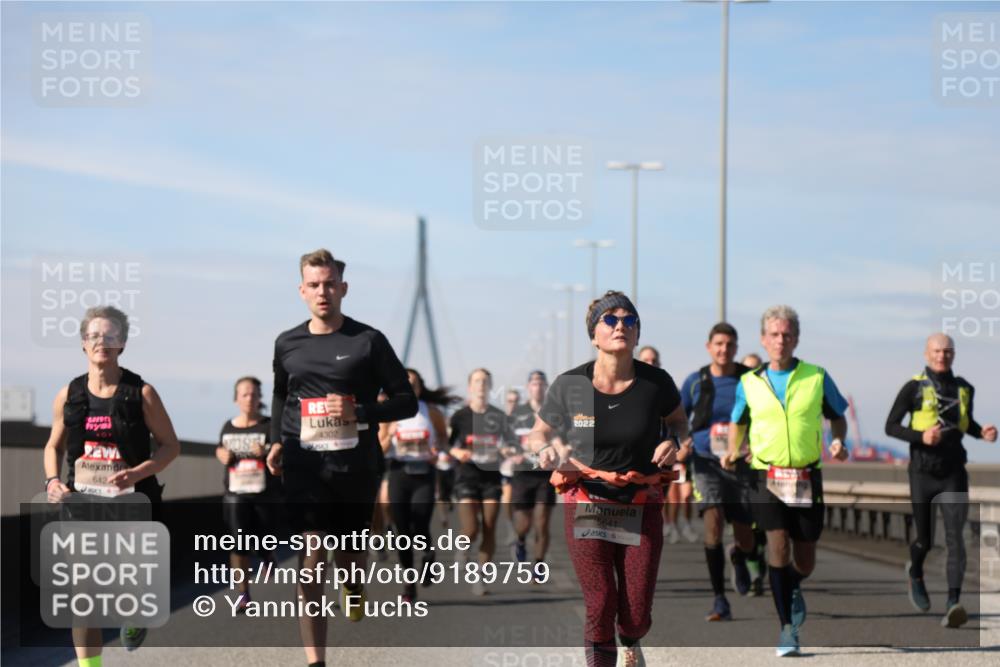 03.10.2025 - Köhlbrandbrückenlauf Yannick Fuchs http://msf.ph/oto/9189759 03.10.2025 11:49:31 Position 3 642, 4302, 2022, 5641 meine-sportfotos.de