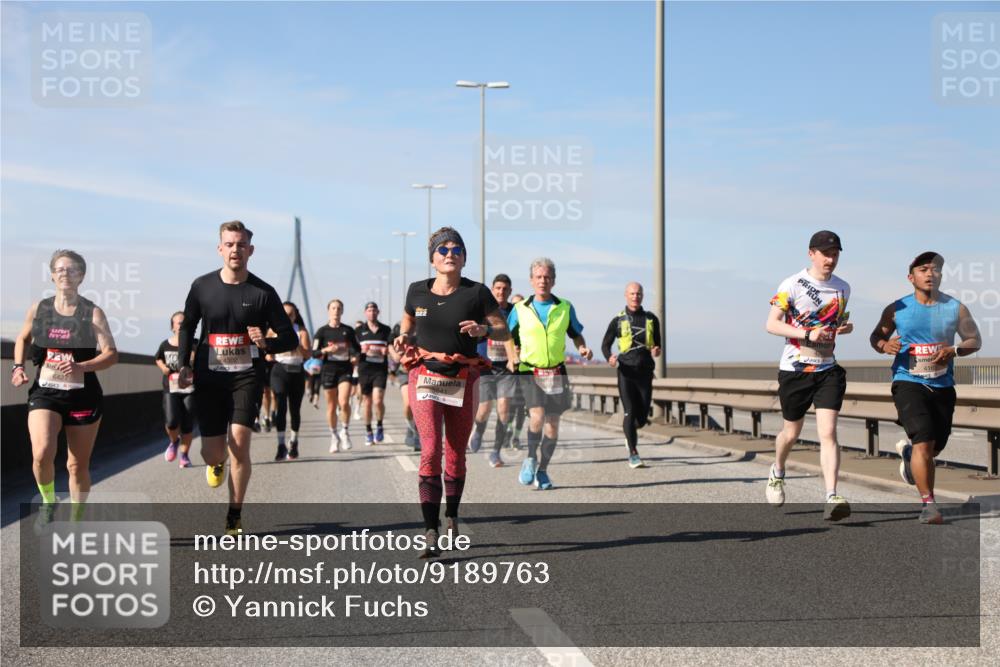 03.10.2025 - Köhlbrandbrückenlauf Yannick Fuchs http://msf.ph/oto/9189763 03.10.2025 11:49:31 Position 3 4302, 6427, 022 meine-sportfotos.de