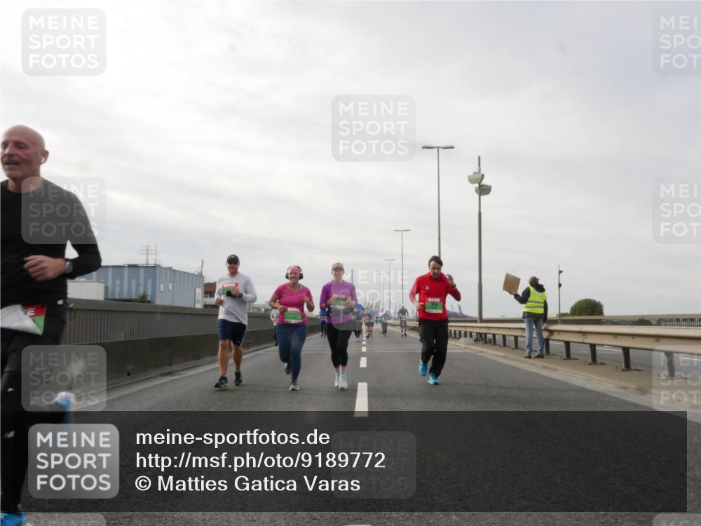 03.10.2025 - Köhlbrandbrückenlauf Matties Gatica Varas http://msf.ph/oto/9189772 03.10.2025 15:59:24 Position 3  meine-sportfotos.de