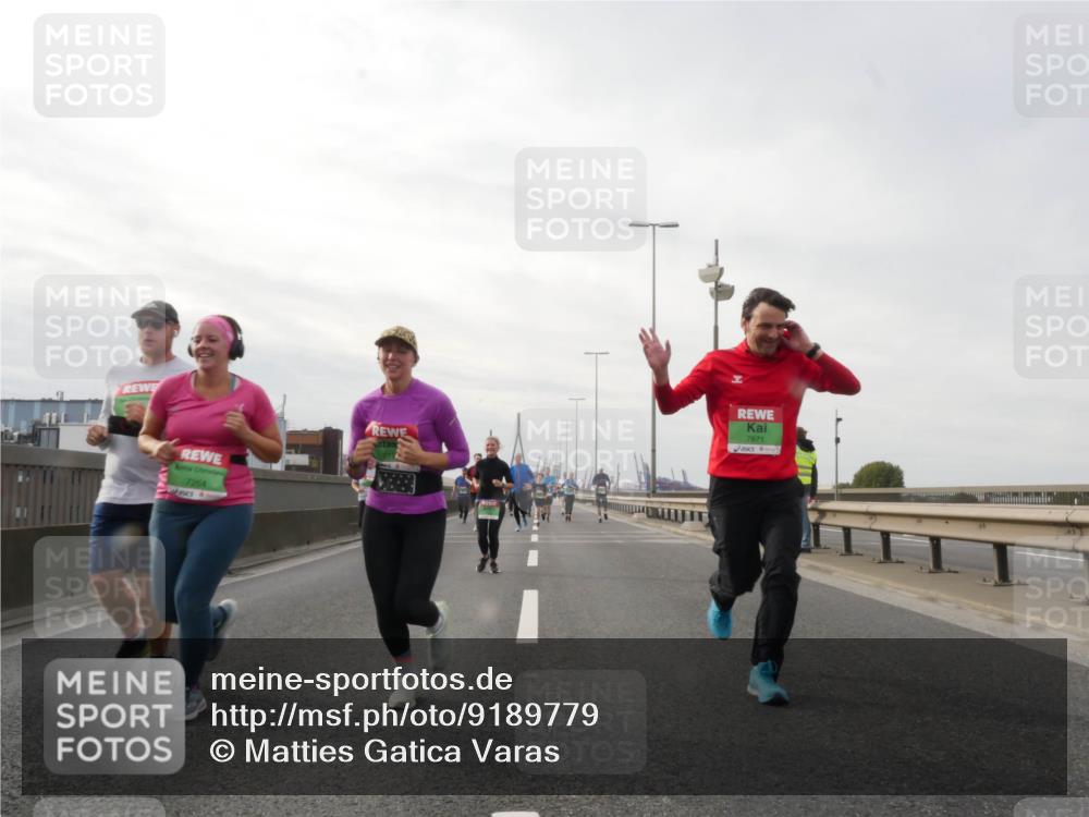 03.10.2025 - Köhlbrandbrückenlauf Matties Gatica Varas http://msf.ph/oto/9189779 03.10.2025 15:59:25 Position 3 7264, 7871 meine-sportfotos.de