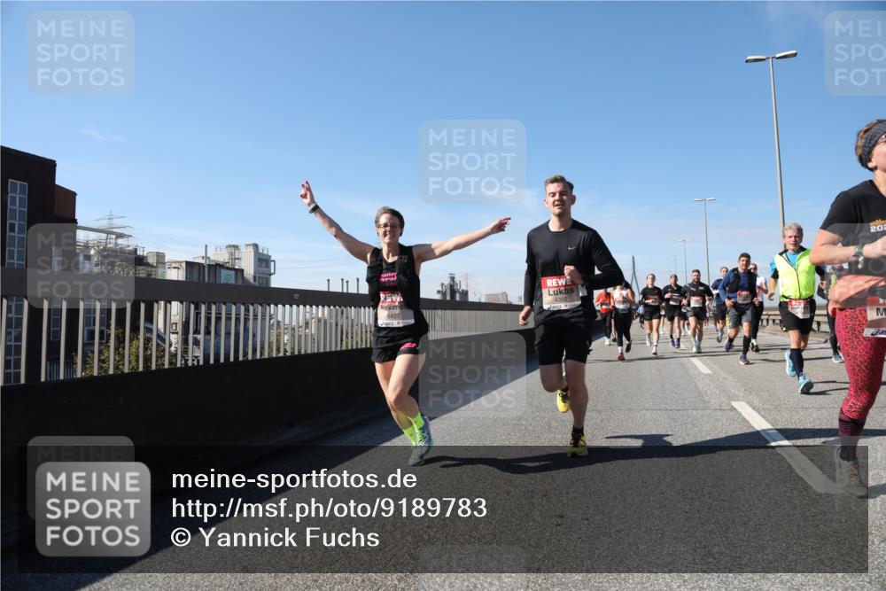 03.10.2025 - Köhlbrandbrückenlauf Yannick Fuchs http://msf.ph/oto/9189783 03.10.2025 11:49:33 Position 3  meine-sportfotos.de