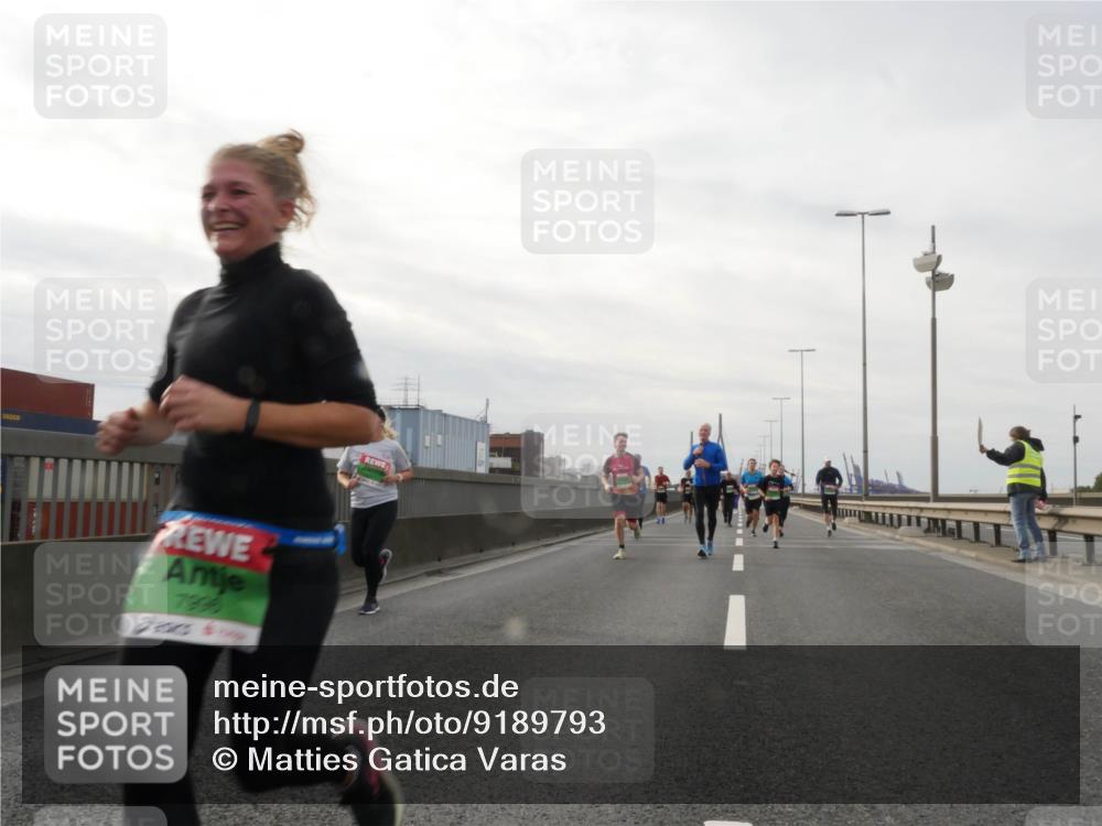 03.10.2025 - Köhlbrandbrückenlauf Matties Gatica Varas http://msf.ph/oto/9189793 03.10.2025 15:59:28 Position 3 7838 meine-sportfotos.de