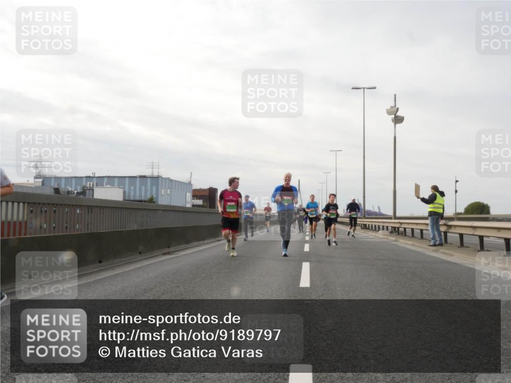 03.10.2025 - Köhlbrandbrückenlauf Matties Gatica Varas http://msf.ph/oto/9189797 03.10.2025 15:59:29 Position 3  meine-sportfotos.de