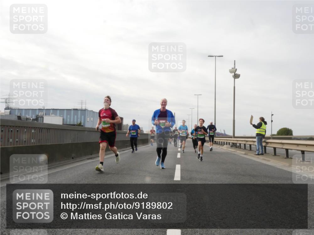 03.10.2025 - Köhlbrandbrückenlauf Matties Gatica Varas http://msf.ph/oto/9189802 03.10.2025 15:59:30 Position 3  meine-sportfotos.de
